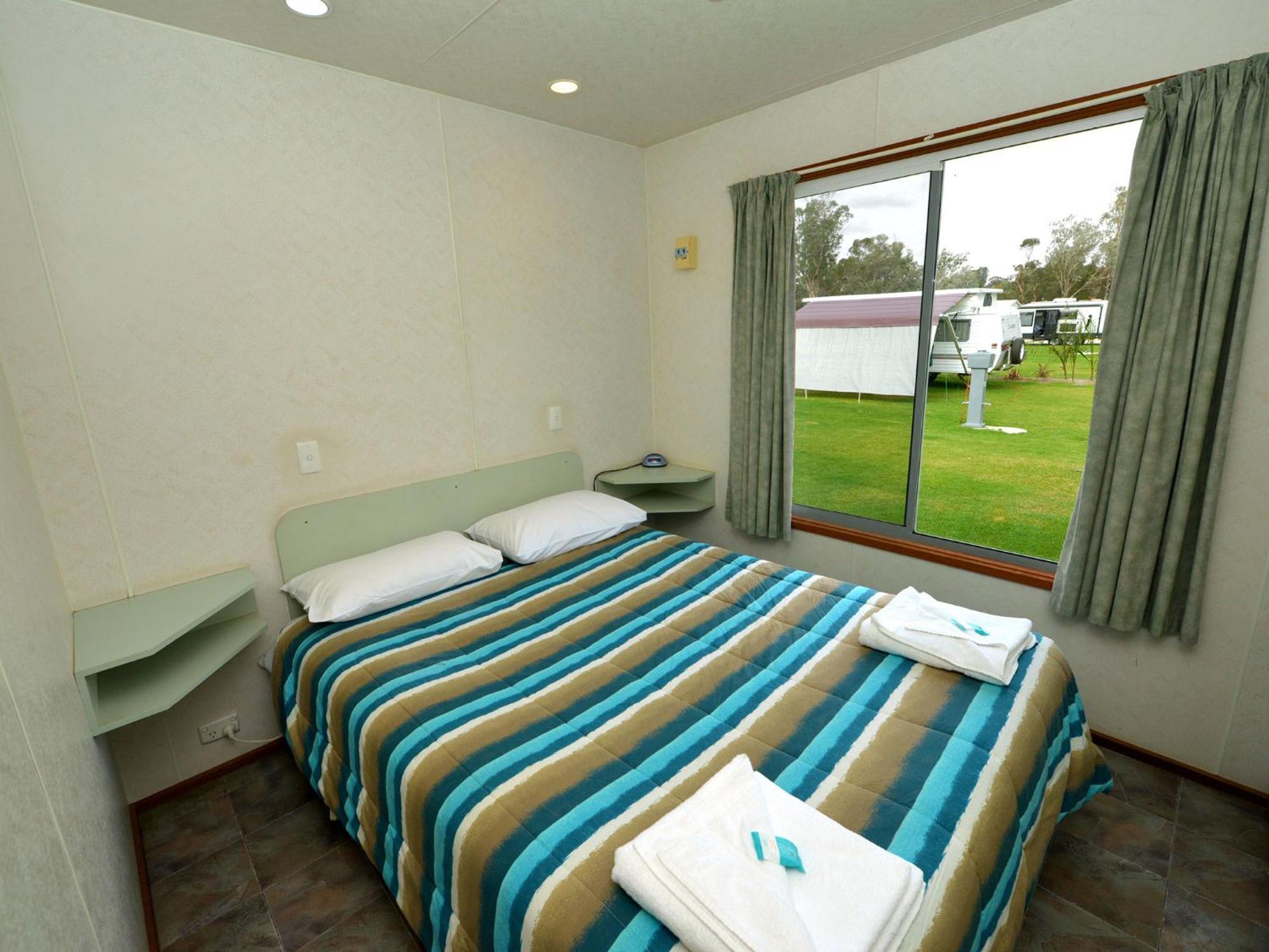 Echo Holiday Parks - Waikerie Екстериор снимка